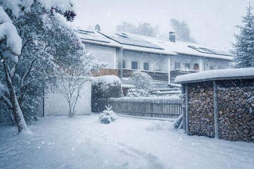 Außenansicht - Reihenmittelhaus mit Potenzial & Bergblick in Hohenpeißenberg
