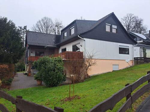 20260203_112850 - Großzügige Erdgeschosswohnung mit teilweise überdachter Terrasse...