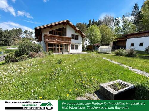 Garten - 6 Zimmer Einfamilienhaus zum Kaufen in Arzberg
