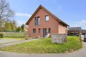mit einer Luft-Luft-Wärmepumpe und Effizienzklasse A+ - 4 Zimmer Einfamilienhaus zum Kaufen in Seevetal