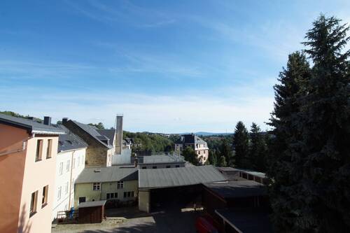 DSC05479.JPG - Schöne und renovierte 2 Raum WE mit Einbauküche und Fernblick in der Oberstadt von Annaberg-B.