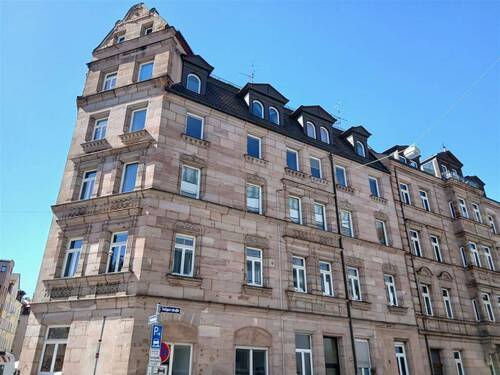 Hausansicht - 4 Zimmer Etagenwohnung zur Miete in Nürnberg