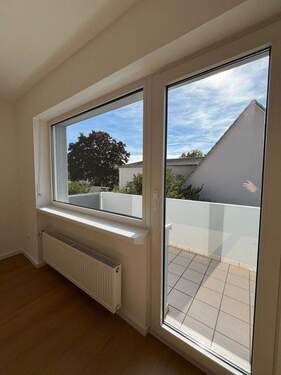 Balkon - 2 Zimmer Etagenwohnung zum Kaufen in Eggenstein-Leopoldshafen
