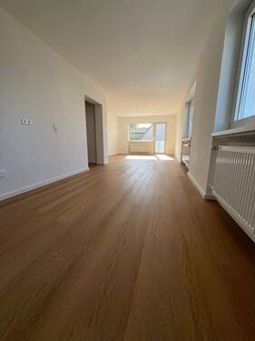 Wohn-Essbereich - 2 Zimmer Etagenwohnung in Eggenstein-Leopoldshafen