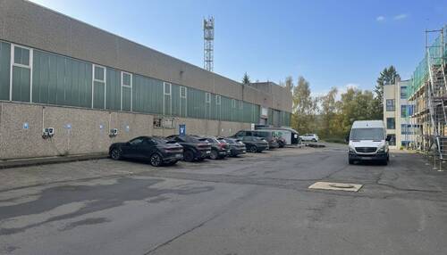 Parkplätze mit Ladestation - 