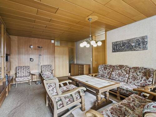 Wohnzimmer - 4 Zimmer Etagenwohnung in Winnenden