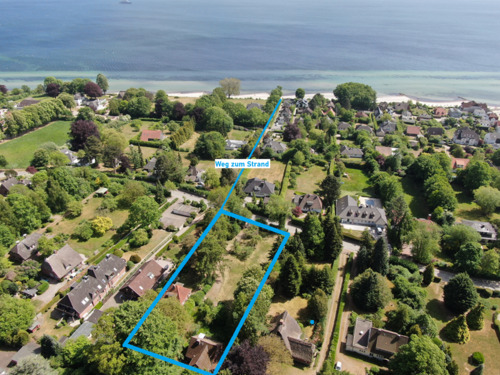 Großes Grundstück in Strandnähe - Großes Grundstück in Strandnähe mit 2 älteren Wohngebäuden