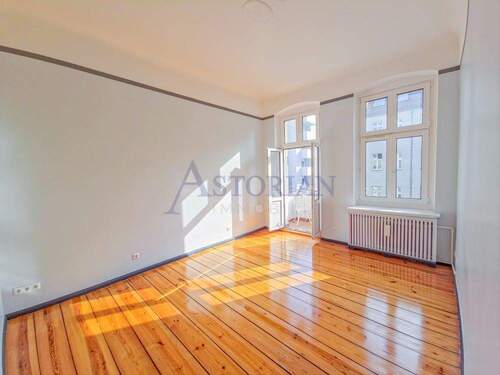 Schlafzimmer - Sonnige und sanierte Eigentumswohnung in Parklage mit Balkon