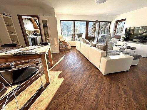 Wohn-Essbereich - 3 Zimmer Terrassenwohnung zum Kaufen in Neuenbürg