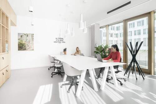 Property Image 1 - Durchgehender Zugang zu Großraumbüros für 10 Personen in Spaces Kennedydamm