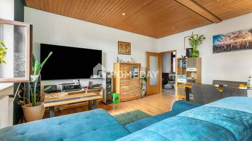 Wohnzimmer 2 - 3 Zimmer Etagenwohnung in Mannheim