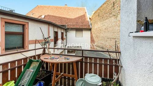 Balkon 1 - Etagenwohnung mit 80,00 m&sup2; in Mannheim zum Kaufen
