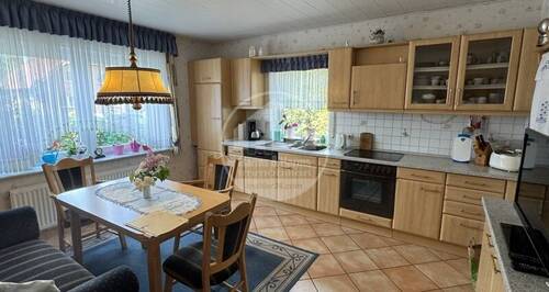 Küche - 6 Zimmer Mehrfamilienhaus, Wohnhaus in Aurich