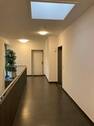 Flur zur Wohnung - Etagenwohnung mit 92,00 m&sup2; in Trier zur Miete