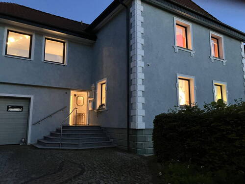 Außenansicht - Platzwunder in Aerzen: EFH mit großer Garage, Garten & Ausbaupotenzial