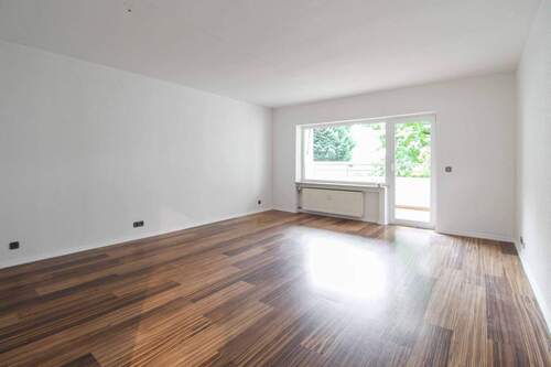 Wohnzimmer - 3 Zimmer Etagenwohnung zum Kaufen in Rodgau