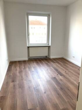 Zimmer 2 - 