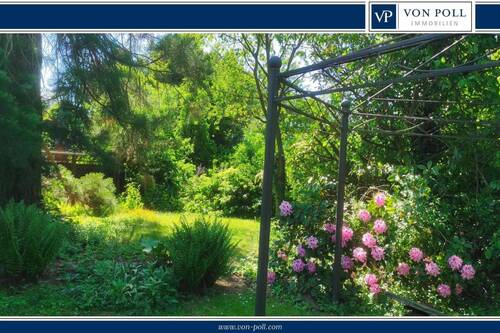 Titelbild - Charmantes, großes & teilbares Grundstück mit viel Potential & altem Bestandshaus mit neuem Preis !!