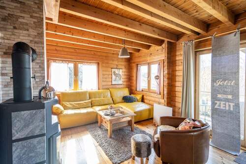 Wohnen EG_ - 5 Zimmer Mehrfamilienhaus, Wohnhaus in Hilders