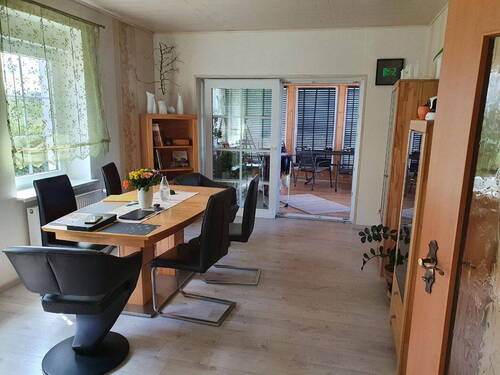 EG Esszimmer, Blick Wintergart - 