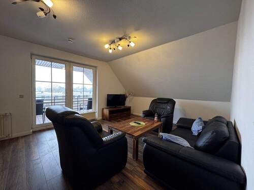 Wohnzimmer - 4 Zimmer Etagenwohnung zur Miete in Rosengarten