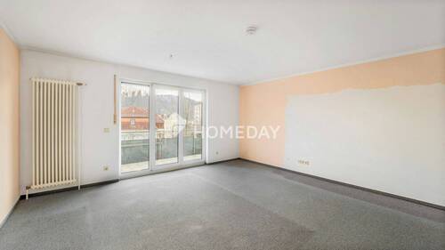 Wohnzimmer 1 - 2 Zimmer Etagenwohnung in Freital