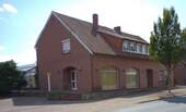 Straßenseite von Nordosten - 4 Zimmer Einfamilienhaus zum Kaufen in Steyerberg