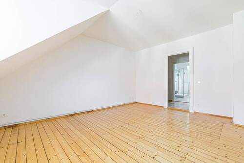 Wohnzimmer - 2 Zimmer Etagenwohnung in Leipzig