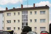 Bensheim außen - Gepflegt 3-Zimmer-Wohnung mit großem Keller + Dachbodenabteil (insgesamt ca. 20m² Stauraum)