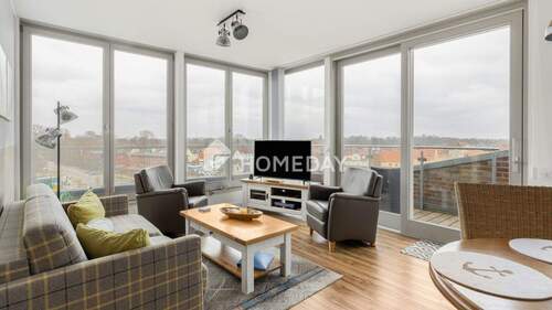 Wohnzimmer 1 - Zwei-Zimmer-Wohnung mit Dachterrasse und Aufzug in Hafenlage