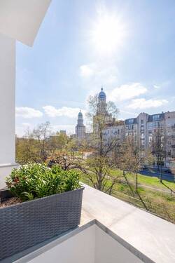 Balkon - 4 Zimmer Etagenwohnung zum Kaufen in Berlin-Friedrichshain