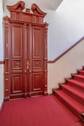 Wohnungstür mit Treppenhaus - 