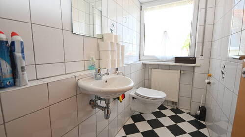 Separates WC neben dem Bad - 