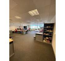 Büroräume mit Freifläche - 4.875,00&nbsp;EUR Kaltmiete, ca.&nbsp; 650,00&nbsp;m&sup2;&nbsp;Wohnfl&auml;che in Lübbecke (PLZ: 32312)