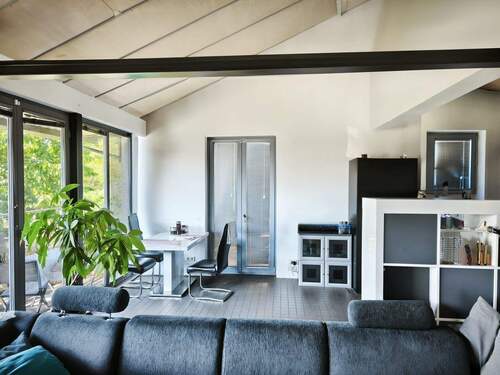 Bilder Obergeschoss (2).jpg - 