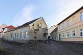 Frontansicht - Einfamilienhaus mit Gestaltungspotenzial - Ihr neues Zuhause im Altstadtkern von Bad Freienwalde