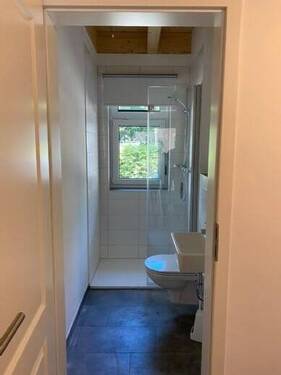 Gäste WC mit Dusche - 