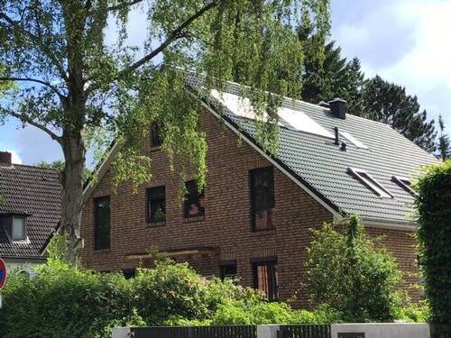 Hausansicht - Traumhafte Lage ! Doppelhaushälfte in Hamburg Nienstedten