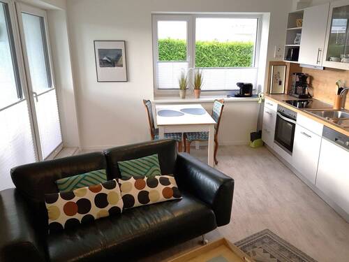 Wohnzimmer mit Essbereich - Etagenwohnung mit 46,00 m² in Scharbeutz zur Miete