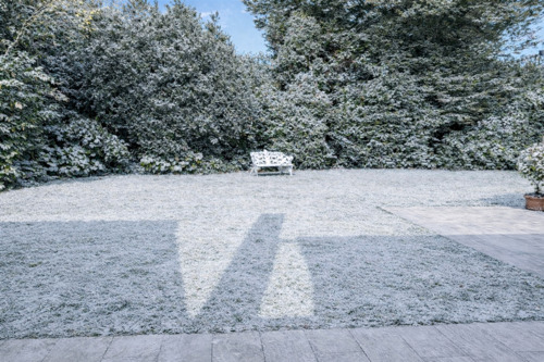 Blick in den Garten - Doppelhaushälfte mit 247,00 m&sup2; in Grünwald zum Kaufen