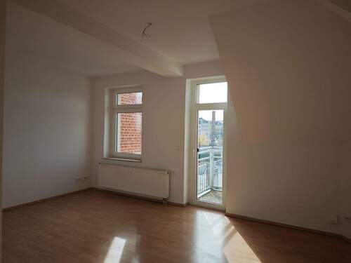 Wohnzimmer - Etagenwohnung mit 72,60 m&sup2; in Chemnitz zur Miete