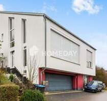 Architektur mit Raumgefühl - modernes EFH mit Galerie, ELW, Garage und ruhiger Hanglage - Wellen