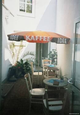 Sitzplätze im Hof (Archiv) - 