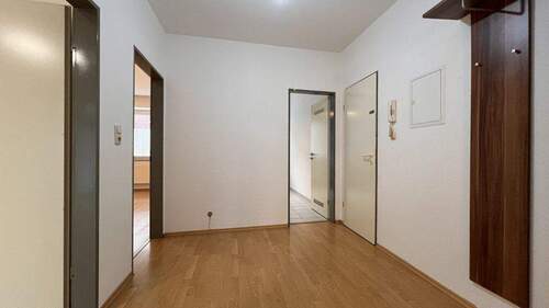 Diele - 2 Zimmer Etagenwohnung zum Kaufen in Aachen