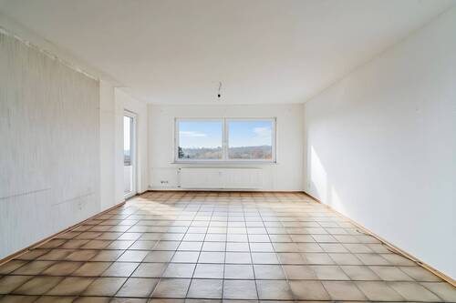 Wohnzimmer aktuell - 4 Zimmer Etagenwohnung zum Kaufen in Kriftel