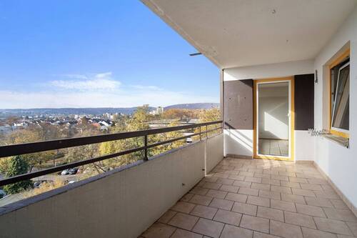 Balkon mit Blick - 4 Zimmer Etagenwohnung in Kriftel