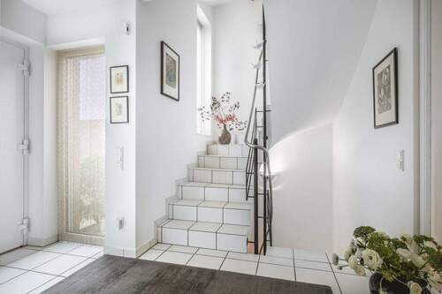 Eingangsdiele Ansicht 2 - Einfamilienhaus mit 140,00 m&sup2; in Aachen zum Kaufen