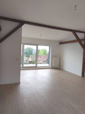 Wohnzimmer zweite Ansicht. - Etagenwohnung mit 72,00 m&sup2; in Magdeburg zur Miete