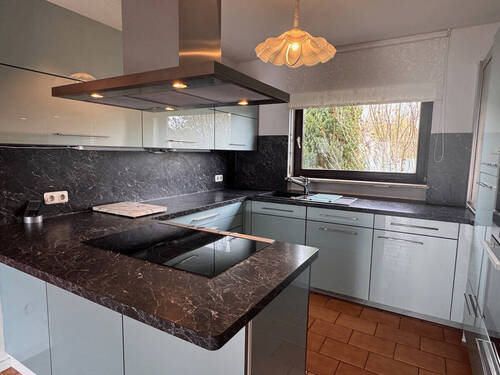 Küche neuwertig - 5 Zimmer Bungalow in Babenhausen