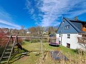 Garten mit Spielplatz - 